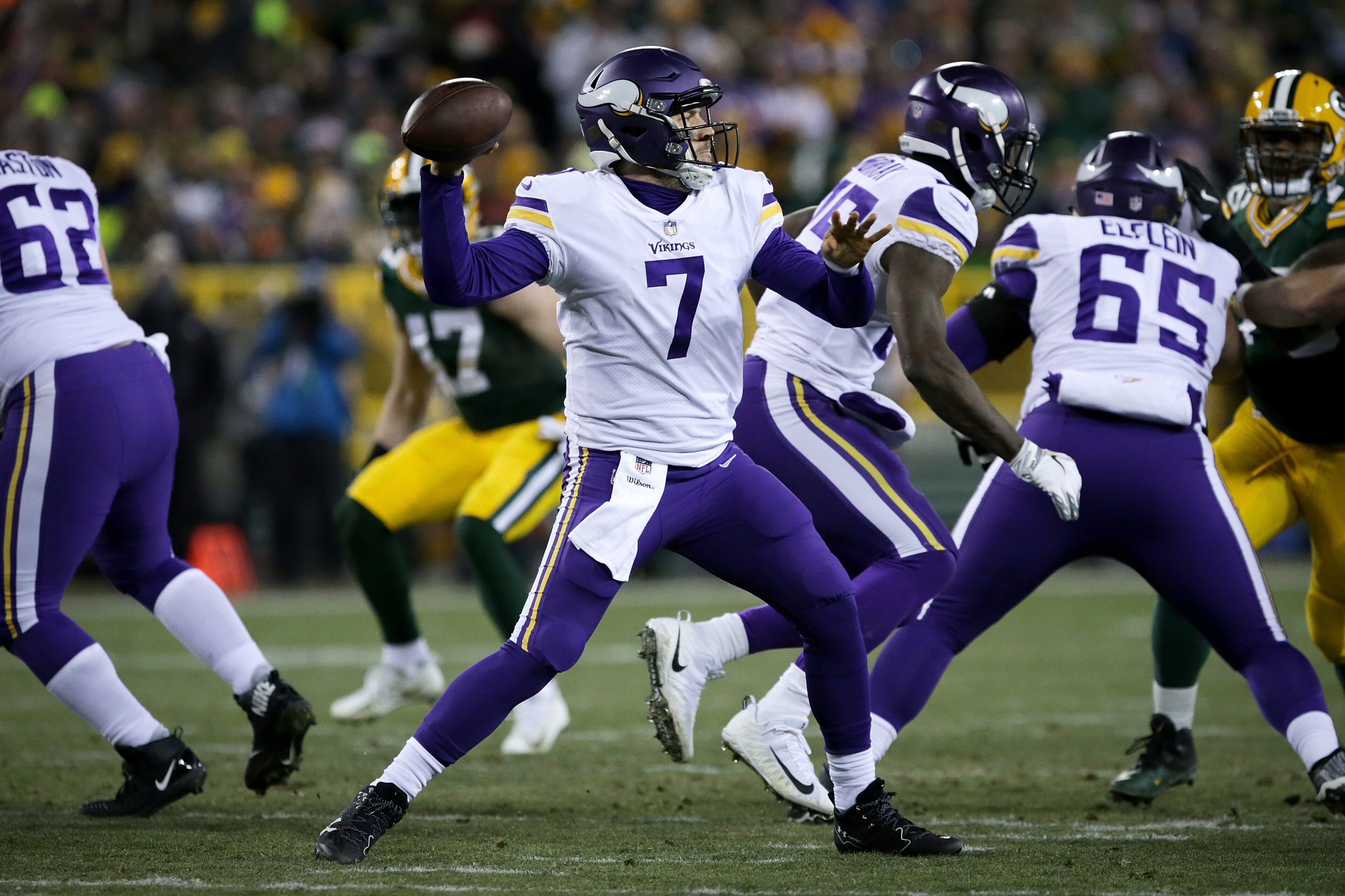 GREEN BAY, WI - DECEMBER 23:  Case Keenum #7 of the Minnesota Vikings throws a pass in the first quarter against the Green Bay Packers at Lambeau Field on December 23, 2017 in Green Bay, Wisconsin. (Photo by Dylan Buell/Getty Images). (Photo by Dylan Buell/Getty Images)