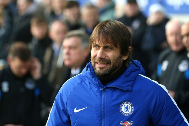 LIVERPOOL, ENGLAND - DECEMBER 23: Antonio Conte, Manager of Chelsea looks on prior to the Premier League match between Everton and Chelsea at Goodison Park on December 23, 2017 in Liverpool, England.  (Photo by Jan Kruger/Getty Images)
