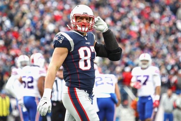 FOXBORO, MA - DECEMBER 24:  Rob Gronkowski #87 of the New England Patriots reacts after catching a touchdown pass during the second quarter of a game against the Buffalo Bills at Gillette Stadium on December 24, 2017 in Foxboro, Massachusetts.  (Photo by Tim Bradbury/Getty Images)