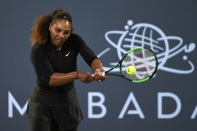 ABU DHABI, UNITED ARAB EMIRATES - DECEMBER 30:  Serena Williams of United States plays a backhand during her Ladies Final match against Jelena Ostapenko of Latvia on day three of the Mubadala World Tennis Championship at International Tennis Centre Zayed Sports City on December 30, 2017 in Abu Dhabi, United Arab Emirates.  (Photo by Tom Dulat/Getty Images)