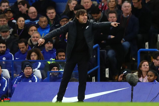 LONDON, ENGLAND - DECEMBER 30: Chelsea manager Antonio Conte gestures from the touchline during the Premier League match between Chelsea and Stoke City at Stamford Bridge on December 30, 2017 in London, England. (Photo by Chris Brunskill Ltd/Getty Images)