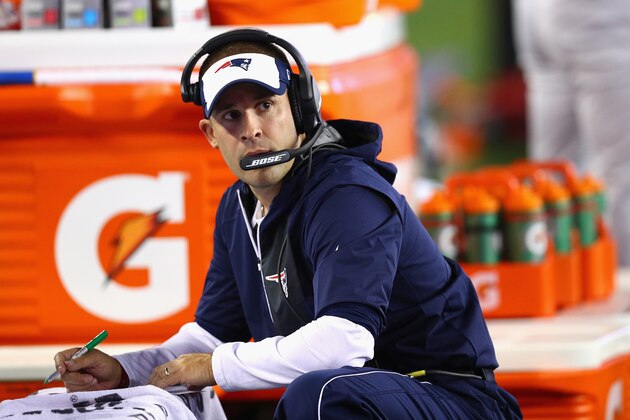 FOXBORO, MA - SEPTEMBER 22:  New England Patriots offensive coordinator Josh McDaniels looks on during the game against the Houston Texans at Gillette Stadium on September 22, 2016 in Foxboro, Massachusetts.  (Photo by Maddie Meyer/Getty Images)