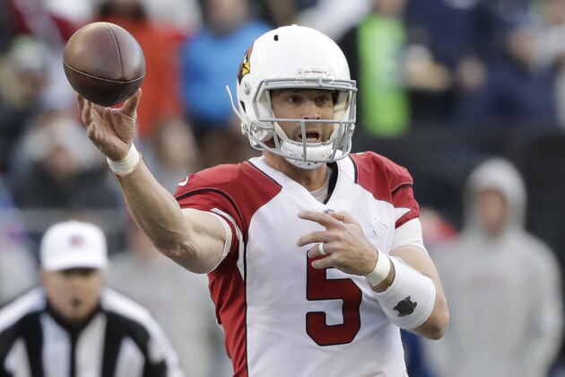 Arizona Cardinals quarterback Drew Stanton passes against the Seattle Seahawks in the first half of an NFL football game, Sunday, Dec. 31, 2017, in Seattle. (AP Photo/Elaine Thompson)