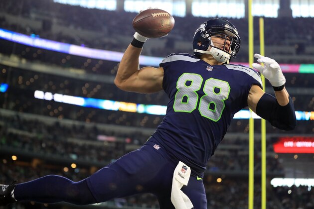 ARLINGTON, TX - DECEMBER 24:  Jimmy Graham #88 of the Seattle Seahawks celebrates a second quarter touchdown against the Dallas Cowboys at AT&T Stadium on December 24, 2017 in Arlington, Texas.  (Photo by Ronald Martinez/Getty Images)