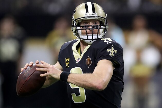 NEW ORLEANS, LA - DECEMBER 24:  Drew Brees #9 of the New Orleans Saints in action against the Atlanta Falcons at Mercedes-Benz Superdome on December 24, 2017 in New Orleans, Louisiana.  (Photo by Chris Graythen/Getty Images)