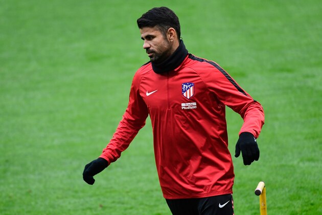 Atletico Madrid's Spanish forward Diego Costa takes part in a training session at the Wanda Metropolitan Stadium in Madrid on December 31, 2017. / AFP PHOTO / PIERRE-PHILIPPE MARCOU        (Photo credit should read PIERRE-PHILIPPE MARCOU/AFP/Getty Images)