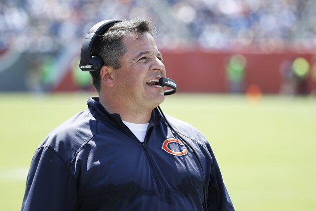 NASHVILLE, TN - AUGUST 27: Offensive coordinator Dowell Loggains of the Chicago Bears looks on during a preseason game against the Tennessee Titans at Nissan Stadium on August 27, 2017 in Nashville, Tennessee. (Photo by Joe Robbins/Getty Images)