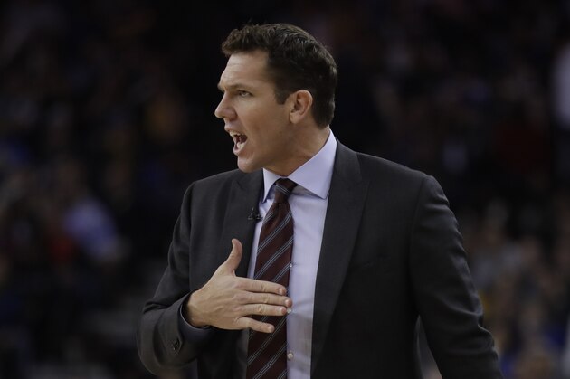 Los Angeles Lakers head coach Luke Walton argues a call during the second half of an NBA basketball game against the Los Angeles Lakers Friday, Dec. 22, 2017, in Oakland, Calif. (AP Photo/Marcio Jose Sanchez)