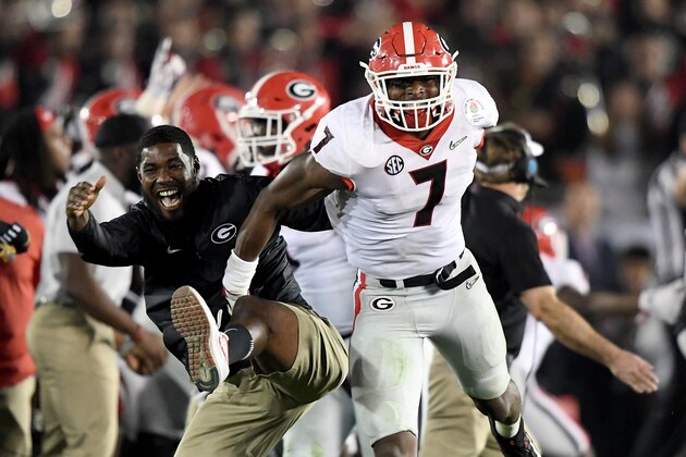 PASADENA, CA - JANUARY 01:  Lorenzo Carter #7 of the Georgia Bulldogs celebrates after blocking the field goal attempt from Austin Seibert #43 of the Oklahoma Sooners in the 2018 College Football Playoff Semifinal at the Rose Bowl Game presented by Northwestern Mutual at the Rose Bowl on January 1, 2018 in Pasadena, California.  (Photo by Matthew Stockman/Getty Images)