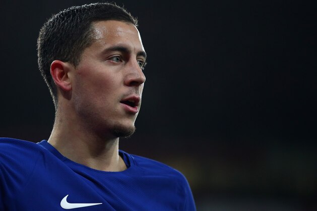 LONDON, ENGLAND - JANUARY 03:  Eden Hazard of Chelsea looks on during the Premier League match between Arsenal and Chelsea at Emirates Stadium on January 3, 2018 in London, England.  (Photo by Julian Finney/Getty Images)