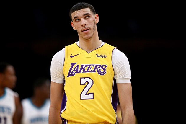 LOS ANGELES, CA - JANUARY 05:  Lonzo Ball #2 of the Los Angeles Lakers looks on during the first half of a game against the Charlotte Hornets at Staples Center on January 5, 2018 in Los Angeles, California.  NOTE TO USER: User expressly acknowledges and agrees that, by downloading and or using this photograph, User is consenting to the terms and conditions of the Getty Images License Agreement.  (Photo by Sean M. Haffey/Getty Images)