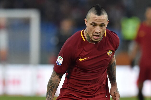 ROME, ITALY - DECEMBER 30: Radja Nainggolan of AS Roma in action during the serie A match between AS Roma and US Sassuolo at Stadio Olimpico on December 30, 2017 in Rome, Italy. (Photo by Giuseppe Bellini/Getty Images) ROME, ITALY - DECEMBER 30: Radja Nainggolan of AS Roma in action during the serie A match between AS Roma and US Sassuolo at Stadio Olimpico on December 30, 2017 in Rome, Italy. (Photo by Giuseppe Bellini/Getty Images)
