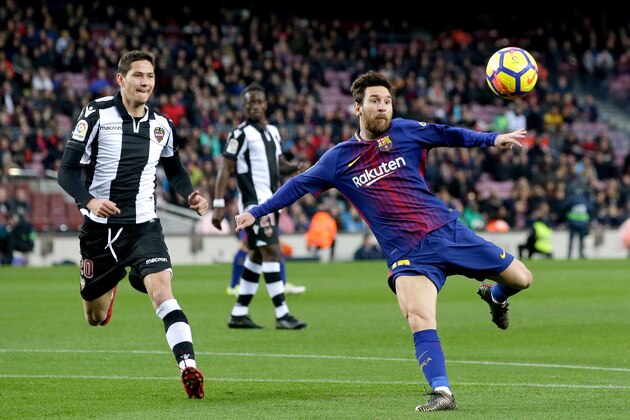 BARCELONA, SPAIN - JANUARY 7: Lionel Messi of FC Barcelona scores the first goal to make it 1-0  during the La Liga Santander  match between FC Barcelona v Levante at the Camp Nou on January 7, 2018 in Barcelona Spain (Photo by Laurens Lindhout/Soccrates/Getty Images)