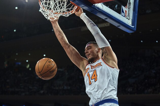 New York Knicks' Willy Hernangomez dunks against Sacramento Kings during the second half of a NBA basketball game at Madison Square Garden in New York, Saturday, Nov. 11, 2017. (AP Photo/Andres Kudacki)