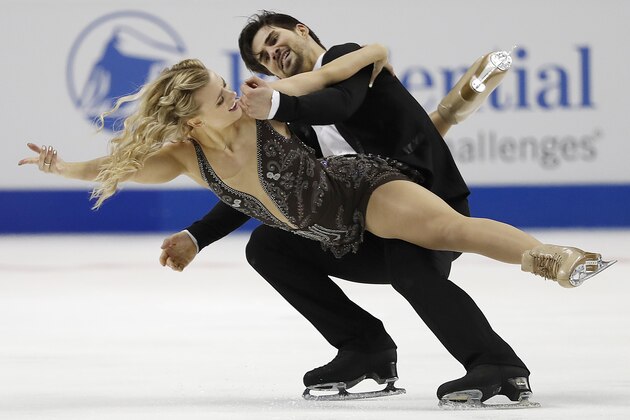 Madison Hubbell, left, and Zachary Donahue perform during the free dance event at the U.S. Figure Skating Championships in San Jose, Calif., Sunday, Jan. 7, 2018. (AP Photo/Tony Avelar)