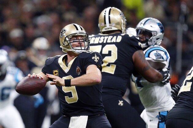 New Orleans Saints quarterback Drew Brees (9) passes in the first half of an NFL football game against the Carolina Panthers in New Orleans, Sunday, Jan. 7, 2018. (AP Photo/Butch Dill)