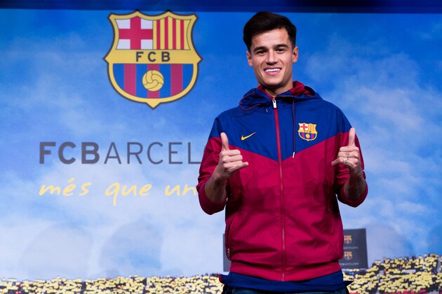 BARCELONA, SPAIN - JANUARY 07:  Philippe Coutinho poses prior to signing his new contract with FC Barcelona at Camp Nou on January 7, 2018 in Barcelona, Spain. The Brazilian player signed from Liverpool, has agreed a deal with the Catalan club until 2023 season.  (Photo by Alex Caparros/Getty Images)