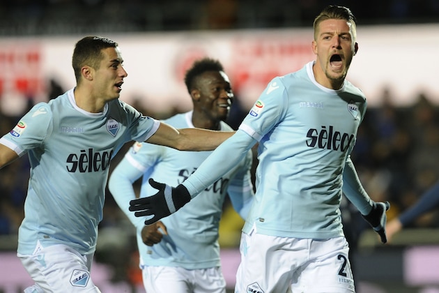 BERGAMO, BERGAMO - DECEMBER 17:  Sergej Milinkovic Savic of SS Lazio celebrates a second gola with his team matesduring the Serie A match between Atalanta BC and SS Lazio at Stadio Atleti Azzurri d'Italia on December 17, 2017 in Bergamo, Italy.  (Photo by Marco Rosi/Getty Images)