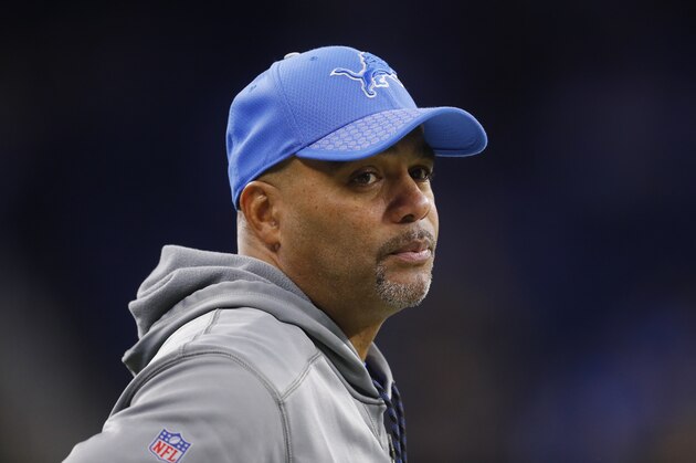 Detroit Lions defensive coordinator Teryl Austin watches before an NFL football game against the Cleveland Browns in Detroit, Sunday, Nov. 12, 2017. (AP Photo/Paul Sancya)
