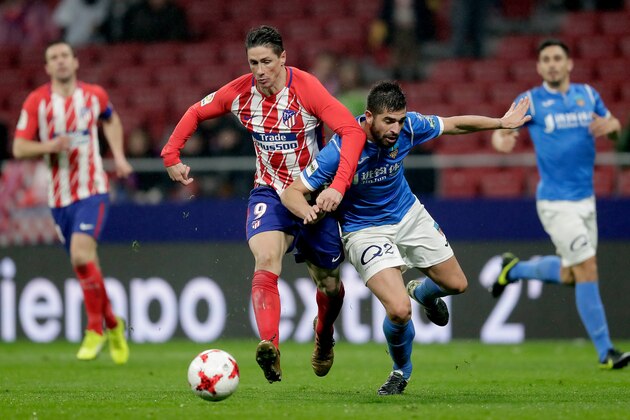, SPAIN - JANUARY 9: (L-R) Fernando Torres of Atletico Madrid, Andriu of Lleida during the Spanish Copa del Rey match between Atletico Madrid v Lleida on January 9, 2018 (Photo by Laurens Lindhout/Soccrates/Getty Images) , SPAIN - JANUARY 9: (L-R) Fernando Torres of Atletico Madrid, Andriu of Lleida during the Spanish Copa del Rey match between Atletico Madrid v Lleida on January 9, 2018 (Photo by Laurens Lindhout/Soccrates/Getty Images)