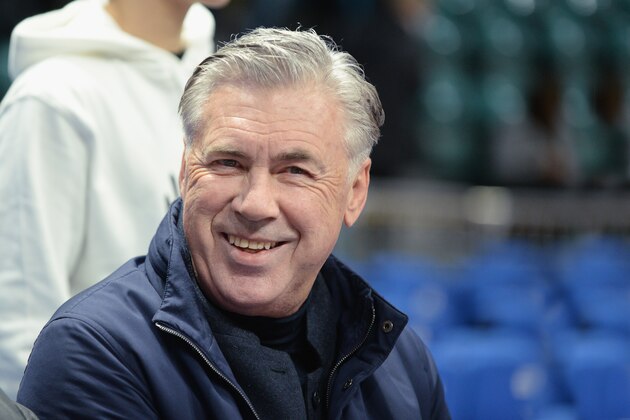 BOLOGNA, ITALY - DECEMBER 03:  The italian head coach of soccer teams Carlo Ancelotti attends as guest the LBA LegaBasket of Serie A match between Virtus Segafredo Bologna and Vanoli Cremona at PalaDozza on December 3, 2017 in Bologna, Italy.  (Photo by Roberto Serra - Iguana Press/Getty Images)