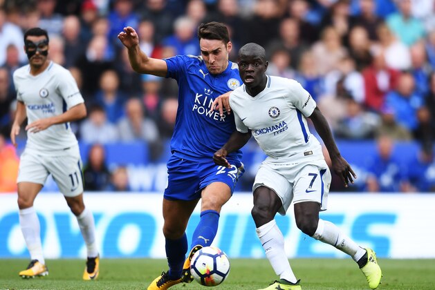 LEICESTER, ENGLAND - SEPTEMBER 09: Matty James of Leicester City and N'Golo Kante of Chelsea battle for possession during the Premier League match between Leicester City and Chelsea at The King Power Stadium on September 9, 2017 in Leicester, England.  (Photo by Michael Regan/Getty Images)