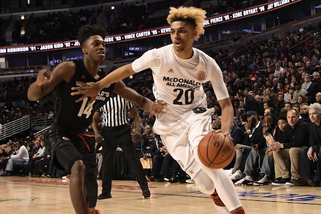 CHICAGO, IL - MARCH 29: Brian 'Tugs' Bowen II #20 of the boys west team is defended by Lonnie Walker IV #14 of the boys east team during the 2017 McDonalds's All American Game on March 29, 2017 at the United Center in Chicago, Illinois. (Photo by David Banks/Getty Images)
