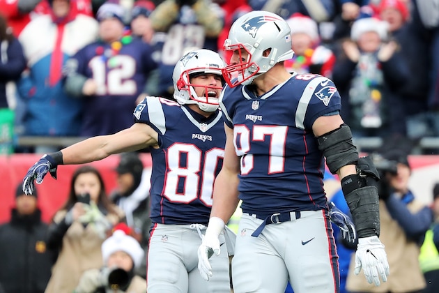 FOXBORO, MA - DECEMBER 24:  Rob Gronkowski #87 of the New England Patriots reacts with Danny Amendola #80 after catching a touchdown pass during the second quarter of a game against the Buffalo Bills at Gillette Stadium on December 24, 2017 in Foxboro, Massachusetts.  (Photo by Adam Glanzman/Getty Images)
