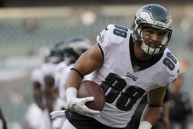 Philadelphia Eagles' Trey Burton is seen during an NFL preseason football game against the Buffalo Bills, Thursday, Aug. 17, 2017, in Philadelphia. (AP Photo/Michael Perez)