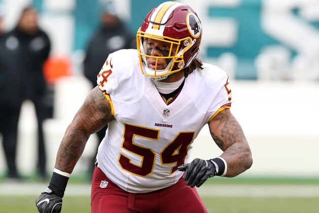 PHILADELPHIA, PA - DECEMBER 11:  Mason Foster #54 of the Washington Redskins in action during the game against the Philadelphia Eagles at Lincoln Financial Field on December 11, 2016 in Philadelphia Pennsylvania.  The Redskins defeated the Eagles 27-22.  (Photo by Rob Leiter via Getty Images)