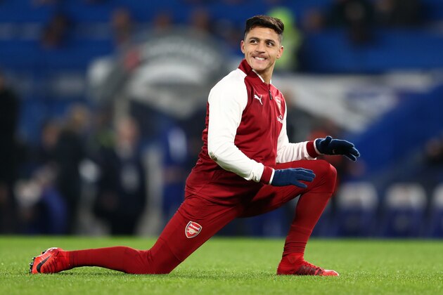 LONDON, ENGLAND - JANUARY 10: Alexis Sanchez of Arsenal warms up before the Carabao Cup Semi-Final First Leg match between Chelsea and Arsenal at Stamford Bridge on January 10, 2018 in London, England. (Photo by Catherine Ivill/Getty Images)