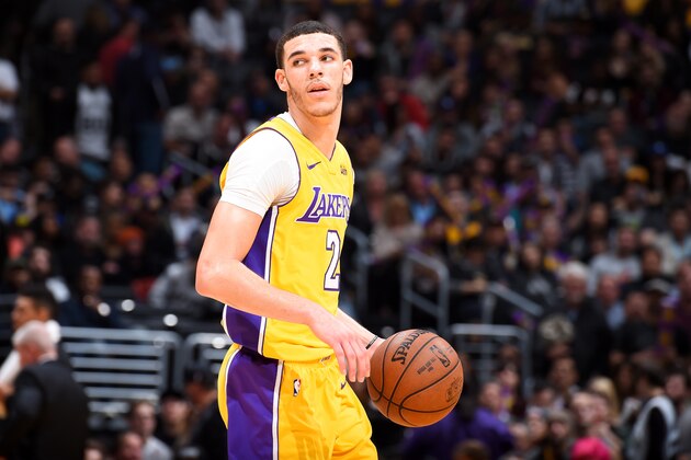 LOS ANGELES, CA - JANUARY 11: Lonzo Ball #2 of the Los Angeles Lakers handles the ball against the San Antonio Spurs on January 11, 2018 at STAPLES Center in Los Angeles, California. NOTE TO USER: User expressly acknowledges and agrees that, by downloading and/or using this photograph, user is consenting to the terms and conditions of the Getty Images License Agreement. Mandatory Copyright Notice: Copyright 2018 NBAE (Photo by Andrew D. Bernstein/NBAE via Getty Images)