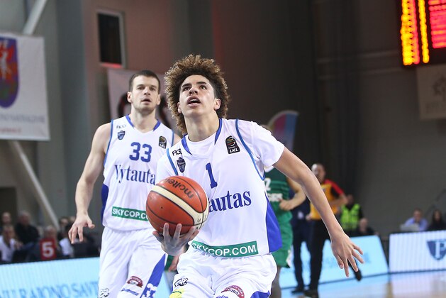 PRIENAI, LITHUANIA - JANUARY 09:  LaMelo Ball of Vytautas Prienai in action during the match between Vytautas Prienai and Zalgiris Kauno on January 9, 2018 in Prienai, Lithuania.  (Photo by Alius Koroliovas/Getty Images)