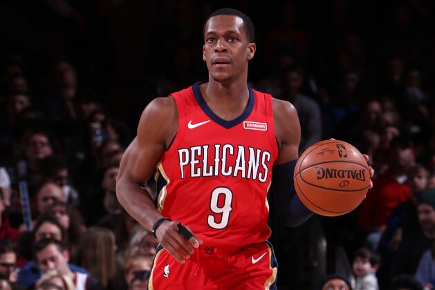 NEW YORK, NY - JANUARY 14:  Rajon Rondo #9 of the New Orleans Pelicans handles the ball against the New York Knicks on January 14, 2018 at Madison Square Garden in New York City, New York.  NOTE TO USER: User expressly acknowledges and agrees that, by downloading and or using this photograph, User is consenting to the terms and conditions of the Getty Images License Agreement. Mandatory Copyright Notice: Copyright 2018 NBAE  (Photo by Nathaniel S. Butler/NBAE via Getty Images)