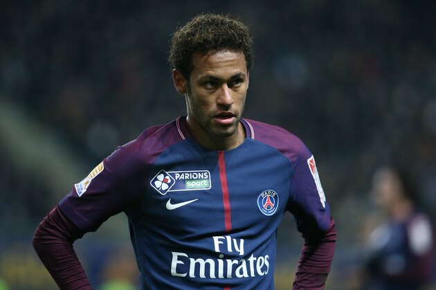AMIENS, FRANCE - JANUARY 10: Neymar Jr of PSG during the French League Cup (Coupe de la Ligue) match between Amiens SC and Paris Saint Germain (PSG) at Stade de la Licorne on January 10, 2018 in Amiens, France. (Photo by Jean Catuffe/Getty Images)