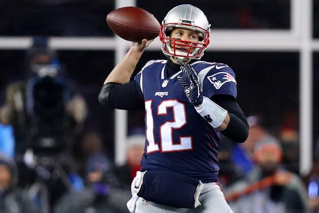 FOXBOROUGH, MA - JANUARY 13: Tom Brady #12 of the New England Patriots makes pass during the AFC Divisional Playoff game against the Tennessee Titans at Gillette Stadium on January 13, 2018 in Foxborough, Massachusetts. (Photo by Maddie Meyer/Getty Images)