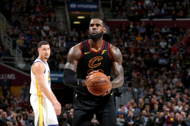 CLEVELAND, OH - JANUARY 15:  LeBron James #23 of the Cleveland Cavaliers shoots the ball against the Golden State Warriors on January 15, 2018 at Quicken Loans Arena in Cleveland, Ohio. NOTE TO USER: User expressly acknowledges and agrees that, by downloading and/or using this Photograph, user is consenting to the terms and conditions of the Getty Images License Agreement. Mandatory Copyright Notice: Copyright 2018 NBAE (Photo by Gary Dineen/NBAE via Getty Images)