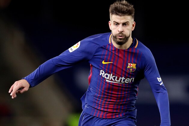 SAN SEBASTIAN, SPAIN - JANUARY 14: Gerard Pique of FC Barcelona  during the La Liga Santander  match between Real Sociedad v FC Barcelona at the Estadio Anoeta on January 14, 2018 in San Sebastian Spain (Photo by Laurens Lindhout/Soccrates/Getty Images)