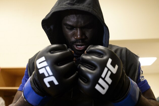 PITTSBURGH, PA - SEPTEMBER 16:  Uriah Hall of Jamaica warms up backstage during the UFC Fight Night event inside the PPG Paints Arena on September 16, 2017 in Pittsburgh, Pennsylvania. (Photo by Brandon Magnus/Zuffa LLC/Zuffa LLC via Getty Images)