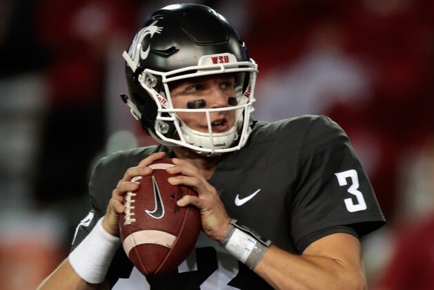 PULLMAN, WA - SEPTEMBER 29:  Tyller Hilinski #3 of the Washington State Cougars warms up prior to the game against the USC Trojans at Martin Stadium on September 29, 2017 in Pullman, Washington.  Washington State defeated USC 30-27.  (Photo by William Mancebo/Getty Images)