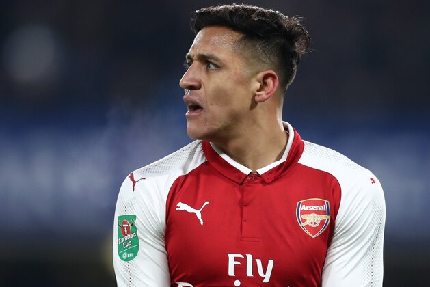 LONDON, ENGLAND - JANUARY 10: Alexis Sanchez of Arsenal  during the Carabao Cup Semi-Final First Leg match between Chelsea and Arsenal at Stamford Bridge on January 10, 2018 in London, England. (Photo by Catherine Ivill/Getty Images)