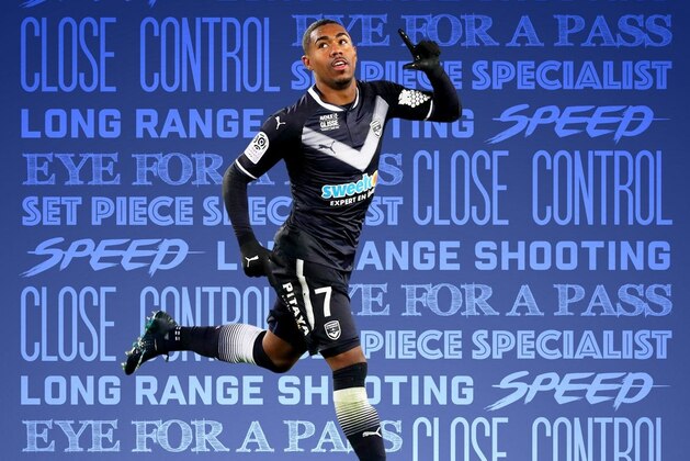 Bordeaux's Brazilian forward Malcom runs with the ball during the French L1 football match between Bordeaux and Caen on January 16, 2018 at the Matmut Atlantique stadium in Bordeaux, southwestern France.  / AFP PHOTO / NICOLAS TUCAT        (Photo credit should read NICOLAS TUCAT/AFP/Getty Images)