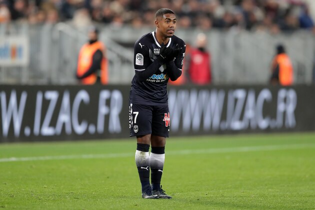 BORDEAUX, FRANCE - DECEMBER 21:  Malcom of Bordeaux reacts during the Ligue 1 match between FC Girondins de Bordeaux and Montpellier Herault SC at Stade Matmut Atlantique on December 21, 2017 in Bordeaux, .  (Photo by Romain Perrocheau/Getty Images)