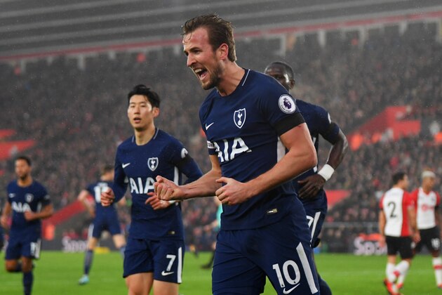 SOUTHAMPTON, ENGLAND - JANUARY 21:  Harry Kane of Tottenham Hotspur (10) celebrates as he scores their first goal during the Premier League match between Southampton and Tottenham Hotspur at St Mary's Stadium on January 21, 2018 in Southampton, England.  (Photo by Mike Hewitt/Getty Images)