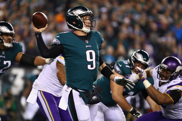 PHILADELPHIA, PA - JANUARY 21: Nick Foles #9 of the Philadelphia Eagles looks to pass during the fourth quarter against the Minnesota Vikings in the NFC Championship game at Lincoln Financial Field on January 21, 2018 in Philadelphia, Pennsylvania.  (Photo by Al Bello/Getty Images)