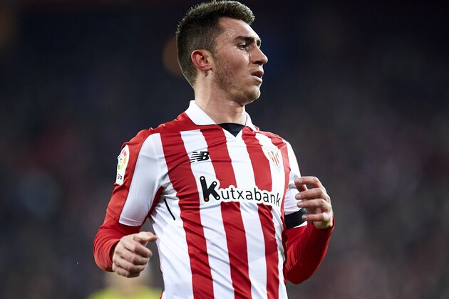 BILBAO, SPAIN - JANUARY 07:  Aymeric Laporte of Athletic Club reacts during the La Liga match between Athletic Club Bilbao and Deportivo Alaves at San Mames Stadium on January 7, 2018 in Bilbao, Spain.  (Photo by Juan Manuel Serrano Arce/Getty Images)