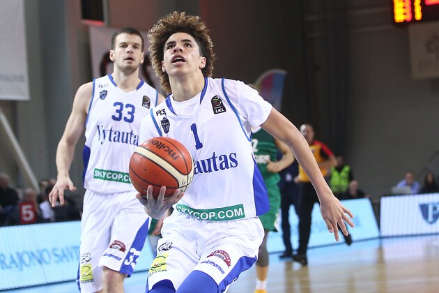 PRIENAI, LITHUANIA - JANUARY 09:  LaMelo Ball of Vytautas Prienai in action during the match between Vytautas Prienai and Zalgiris Kauno on January 9, 2018 in Prienai, Lithuania.  (Photo by Alius Koroliovas/Getty Images)