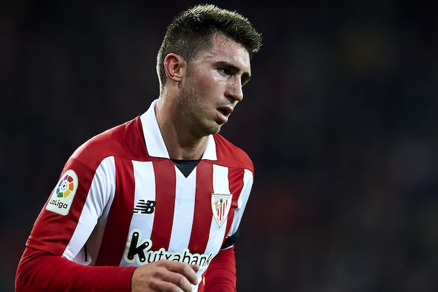 BILBAO, SPAIN - JANUARY 07:  Aymeric Laporte of Athletic Club reacts during the La Liga match between Athletic Club Bilbao and Deportivo Alaves at San Mames Stadium on January 7, 2018 in Bilbao, Spain.  (Photo by Juan Manuel Serrano Arce/Getty Images)