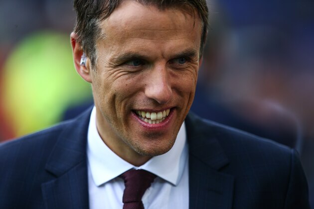 LIVERPOOL, ENGLAND - APRIL 09: Phil Neville prior the Premier League match between Everton and Leicester City at Goodison Park on April 9, 2017 in Liverpool, England. (Photo by Robbie Jay Barratt - AMA/Getty Images)