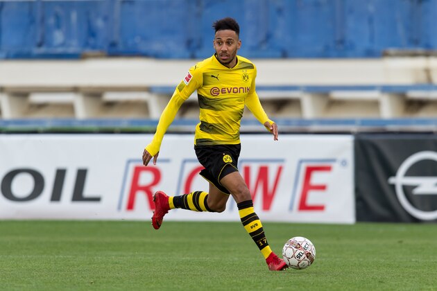 MARBELLA, SPAIN - JANUARY 08: Auba, Pierre-Emerick Aubameyang of Dortmund controls the ball during the Friendly match between Borussia Dortmund and SV Zulte Waregem at Estadio Municipal de Marbella on January 08, 2018 in Marbella, Spain. (Photo by TF-Images/TF-Images via Getty Images)